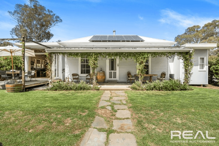 2 Frederick Place, AUBURN, SA 5451