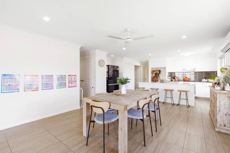 52 Augustus Boulevard, URRAWEEN, QLD 4655