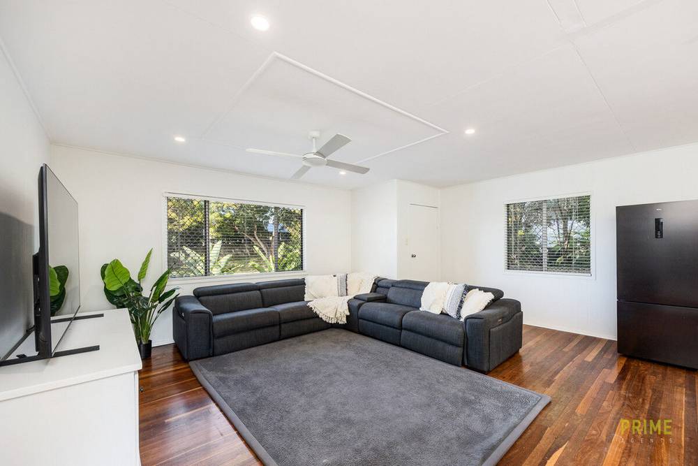 27 Bideford Street, Torquay, QLD 4655
