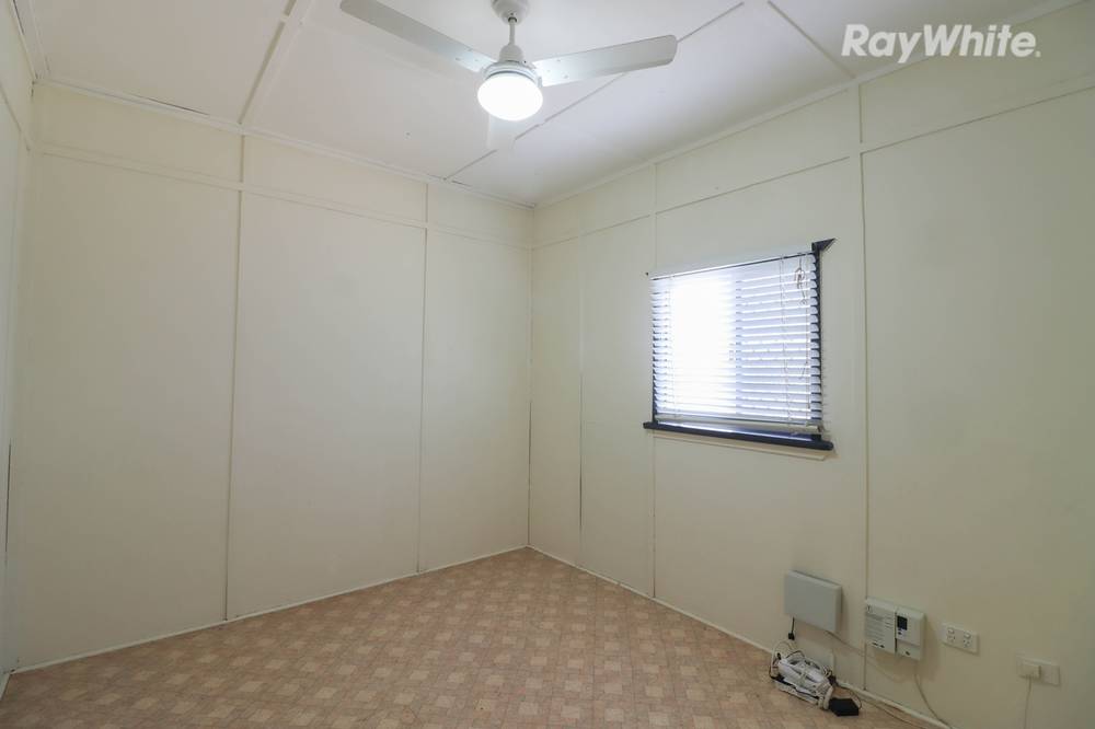 21 Bowen Street, WOODEND, QLD 4305