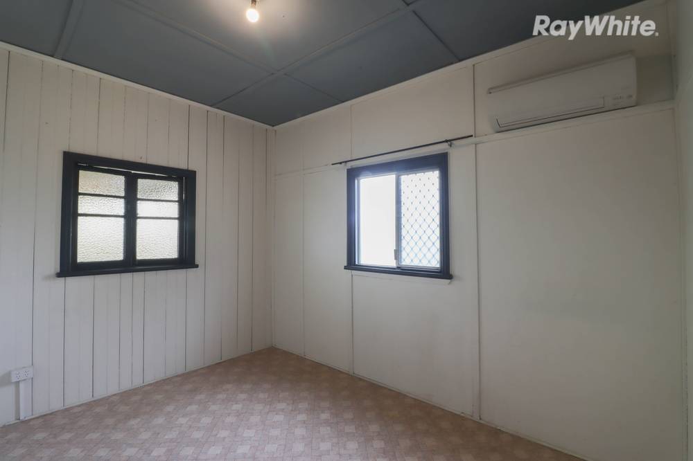 21 Bowen Street, WOODEND, QLD 4305