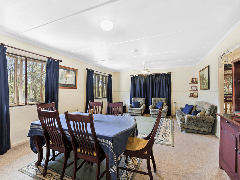 127 James Road, Pine Mountain, QLD 4306