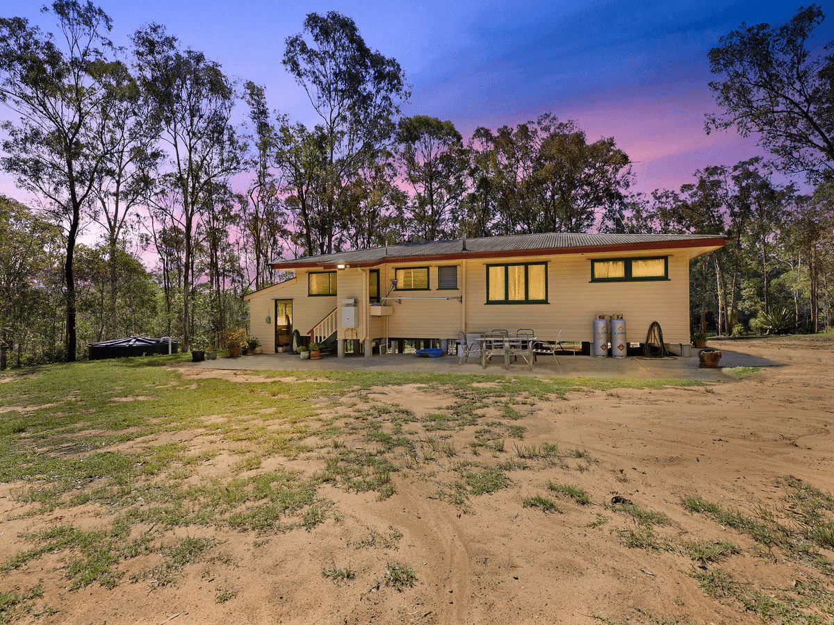 127 James Road, Pine Mountain, QLD 4306