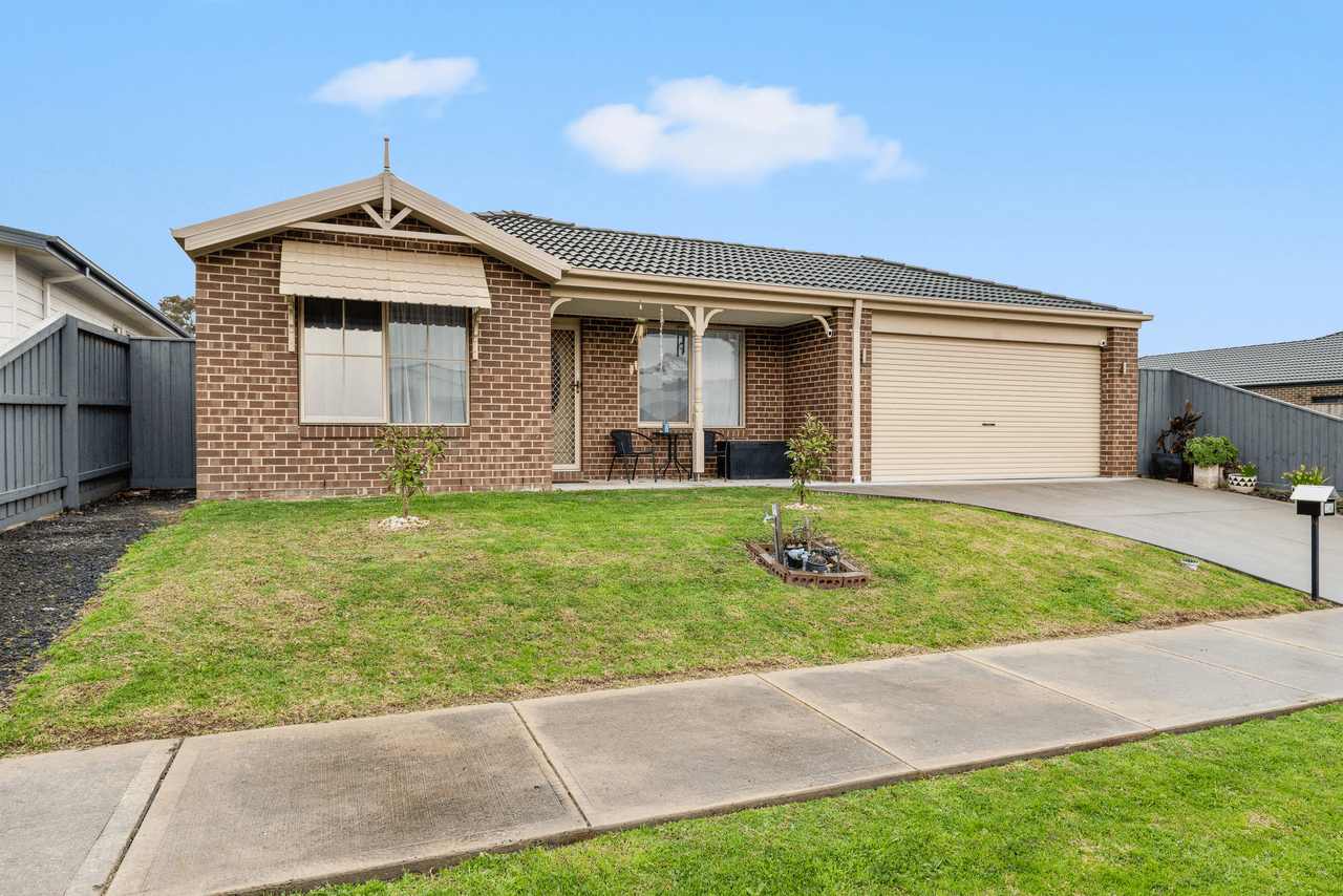 14 Thruxton Street, COWES, VIC 3922