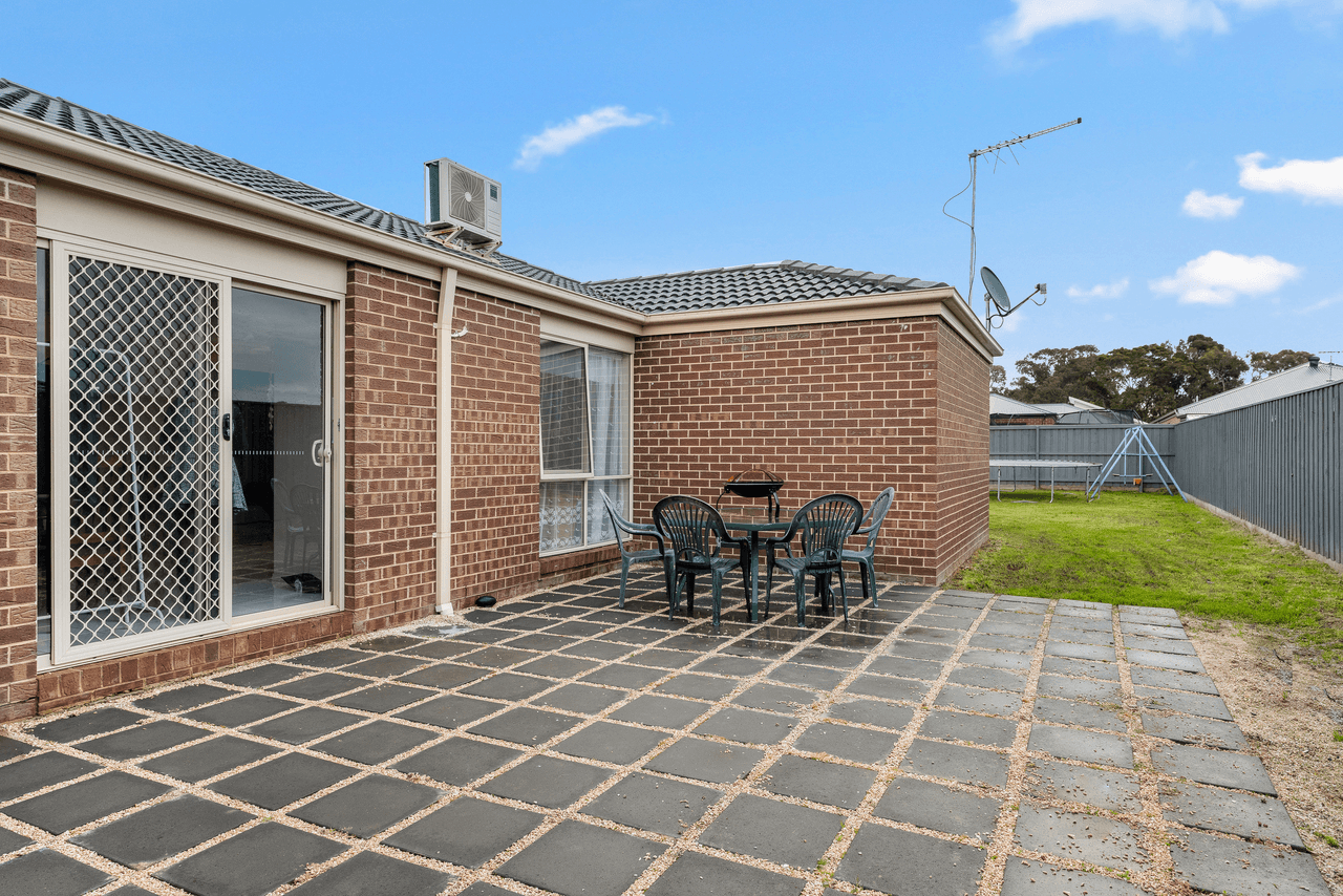 14 Thruxton Street, COWES, VIC 3922