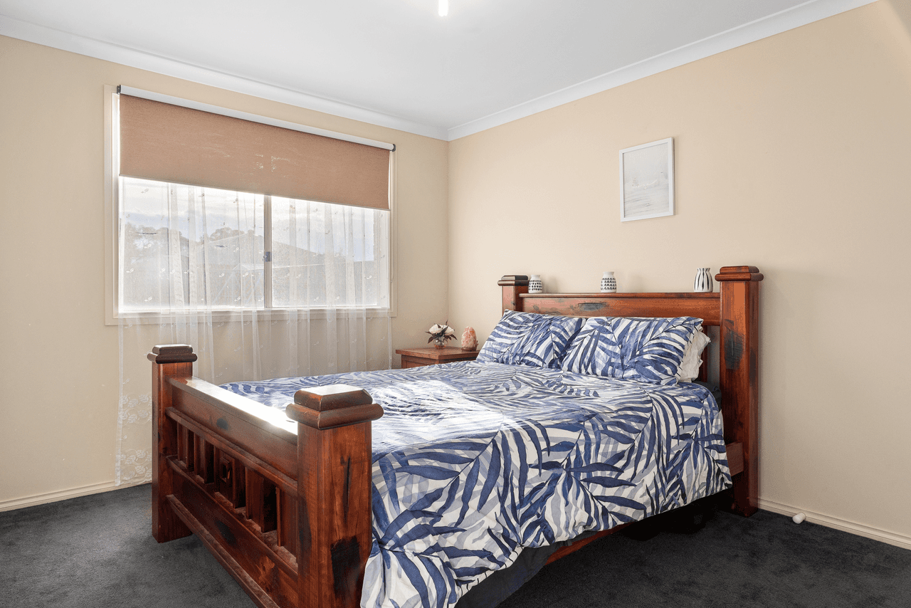 14 Thruxton Street, COWES, VIC 3922