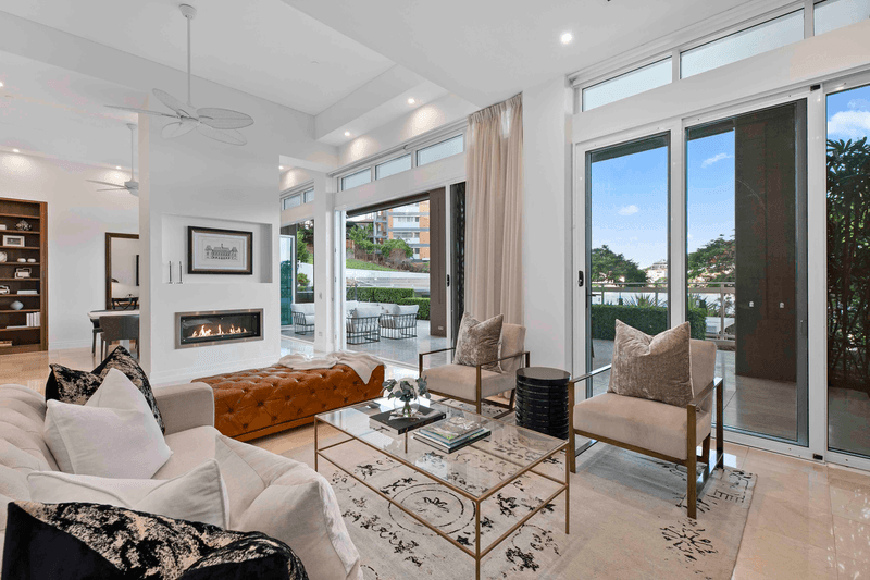 1011/39 Castlebar Street, KANGAROO POINT, QLD 4169