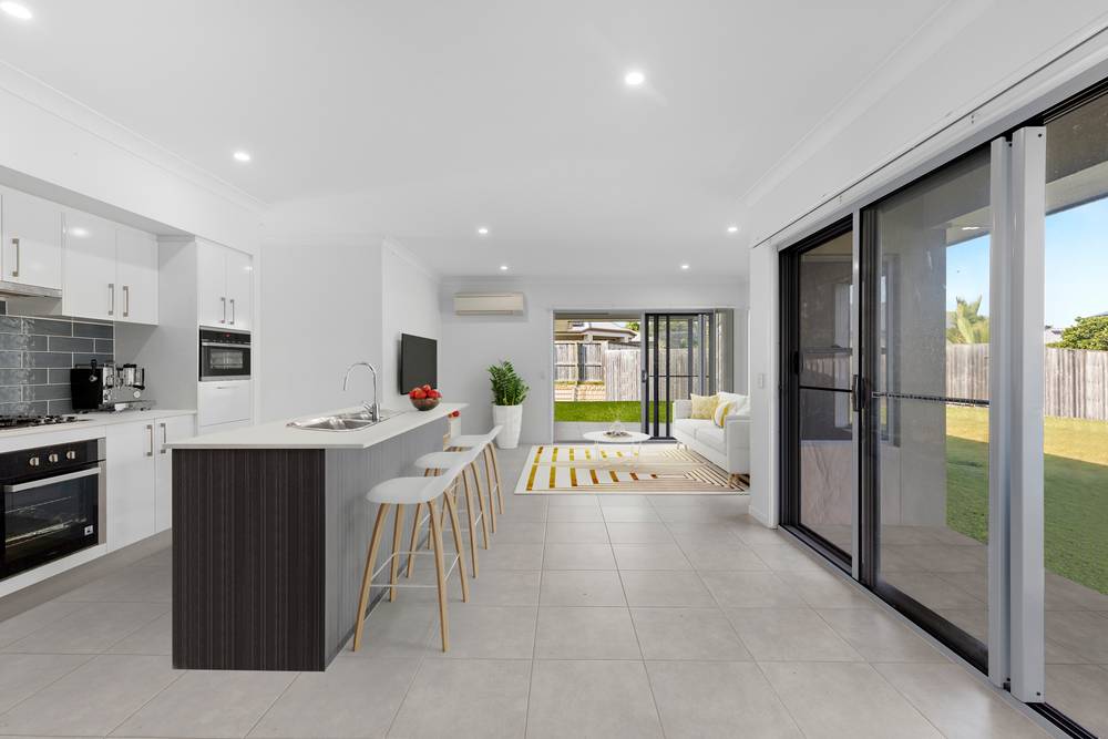 15 Lysaght Drive, PIMPAMA, QLD 4209