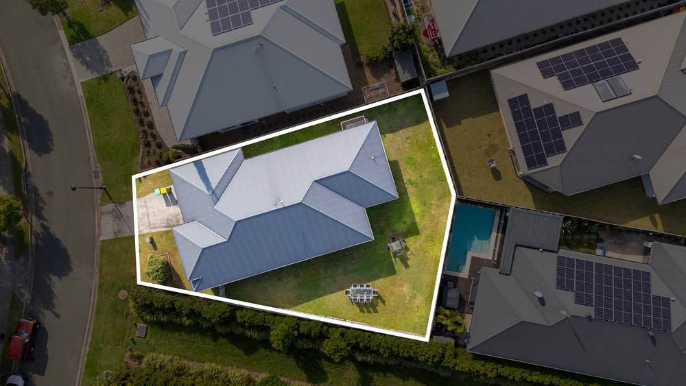 15 Lysaght Drive, PIMPAMA, QLD 4209