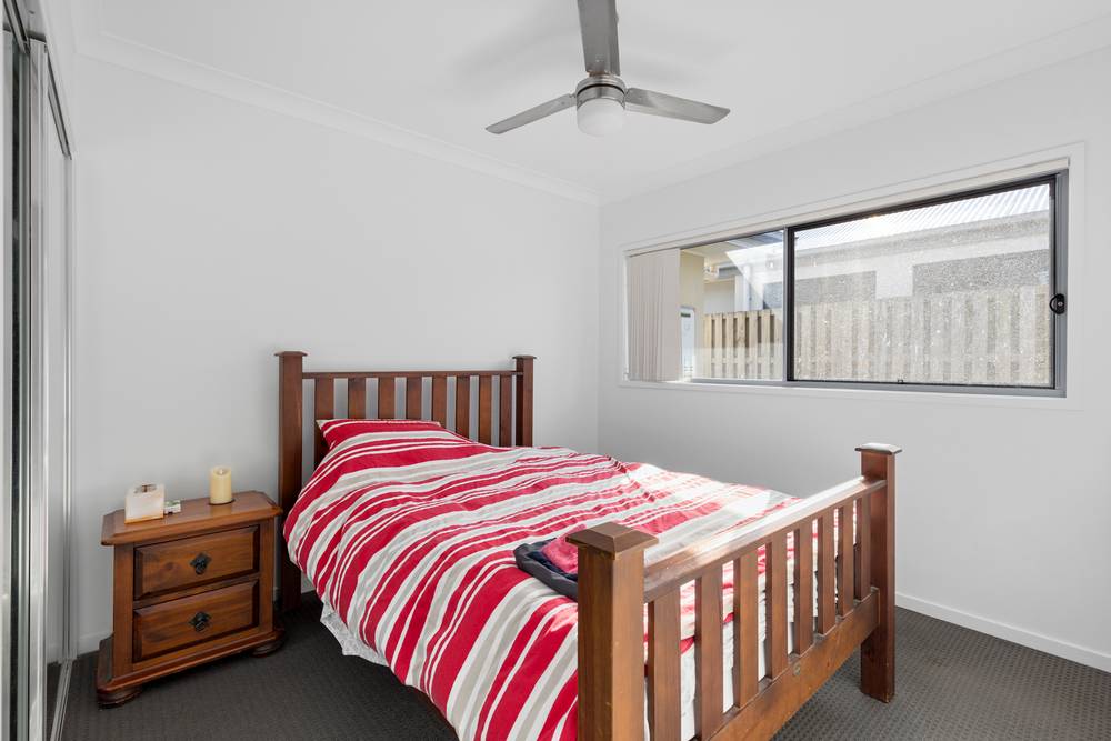 15 Lysaght Drive, PIMPAMA, QLD 4209