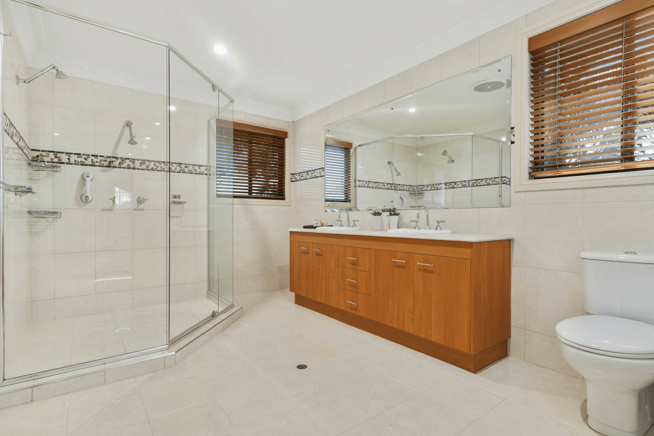 3-5 Riverside Circuit, BELLMERE, QLD 4510