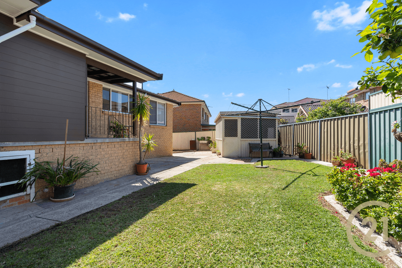 7 Elwood Place, St Johns Park, NSW 2176