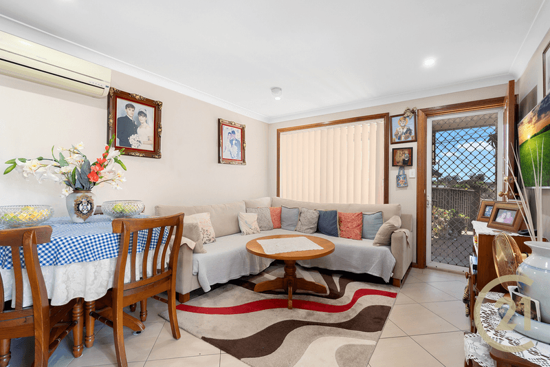 7 Elwood Place, St Johns Park, NSW 2176