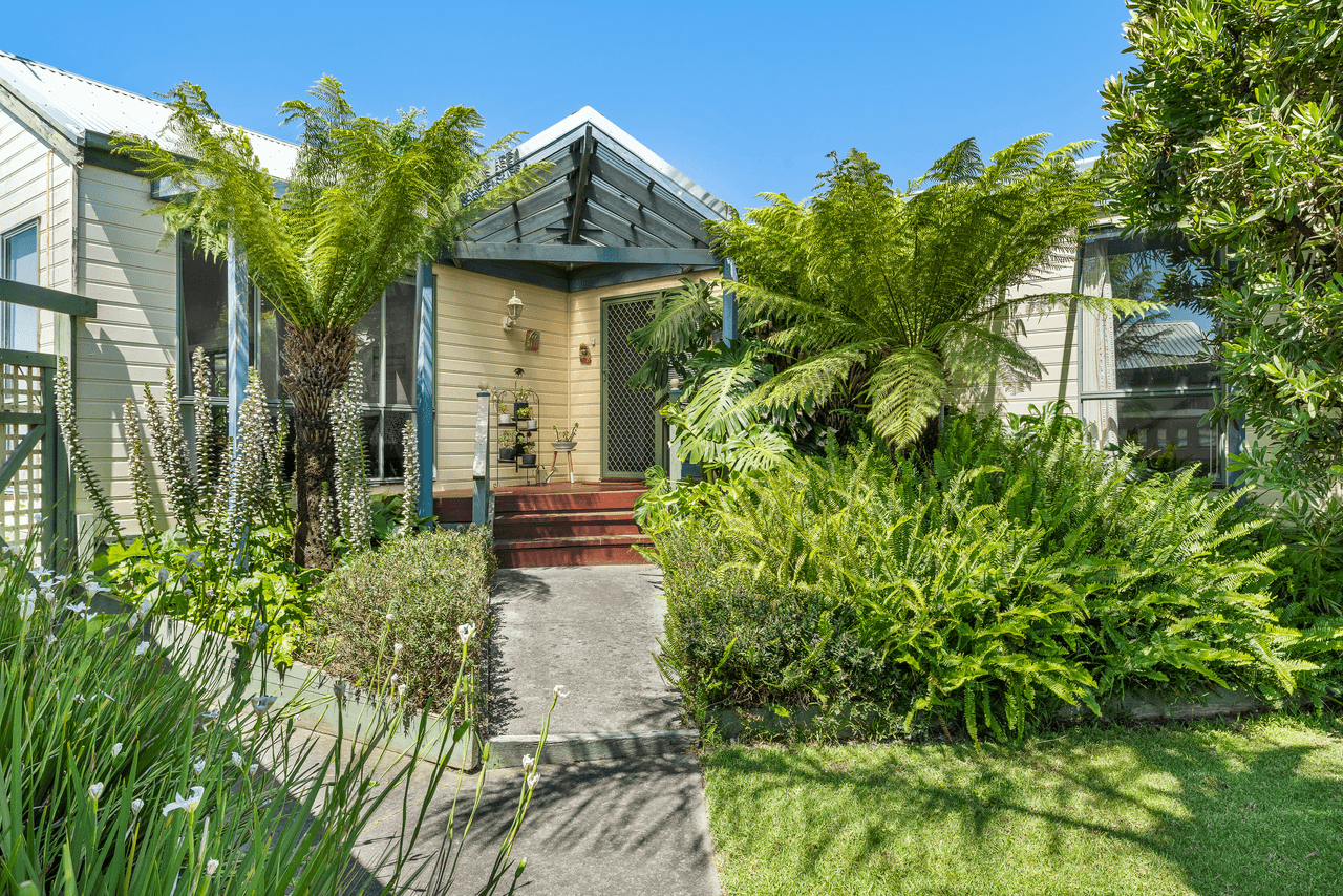 143 Settlement Road, COWES, VIC 3922