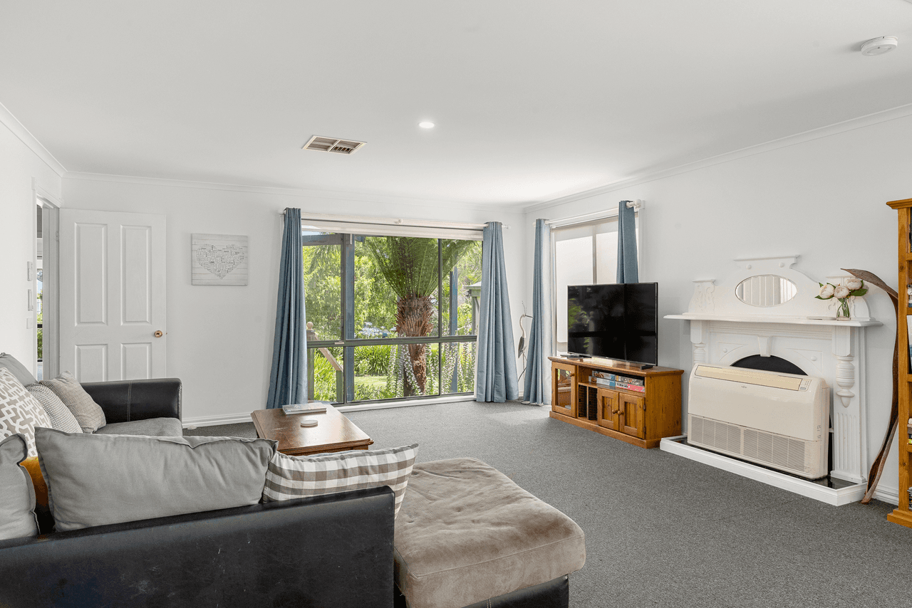 143 Settlement Road, COWES, VIC 3922