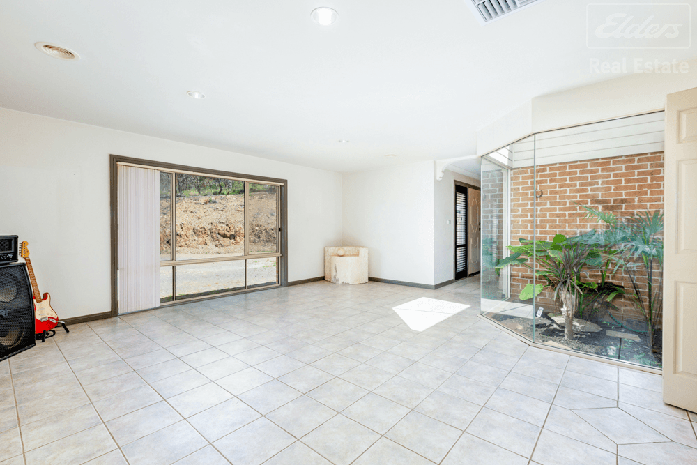 115 Powell Drive, CARWOOLA, NSW 2620