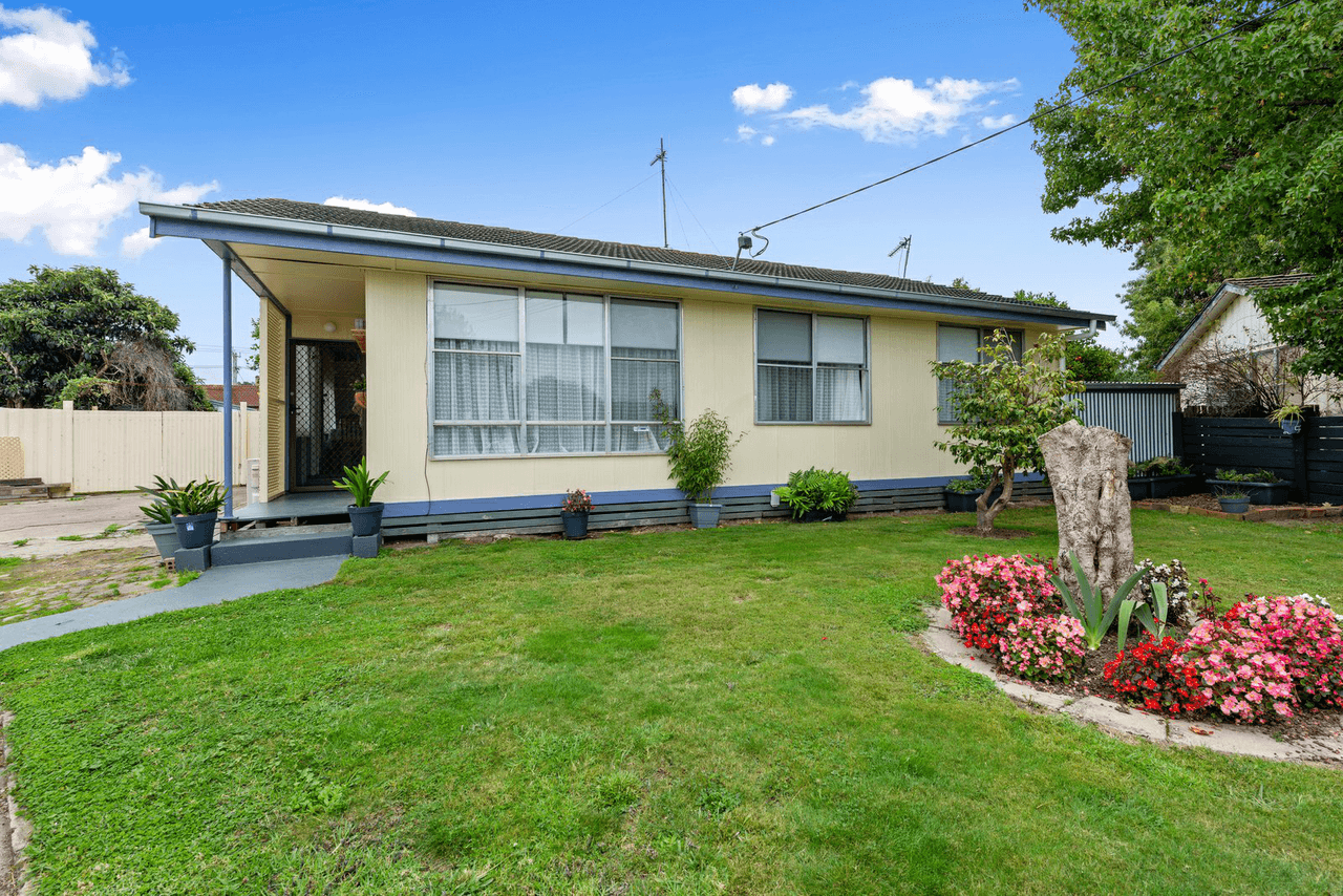 5 Flett Court, EAST BAIRNSDALE, VIC 3875