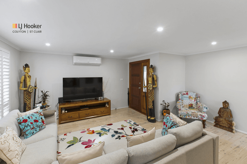 86 Melville Road, ST CLAIR, NSW 2759