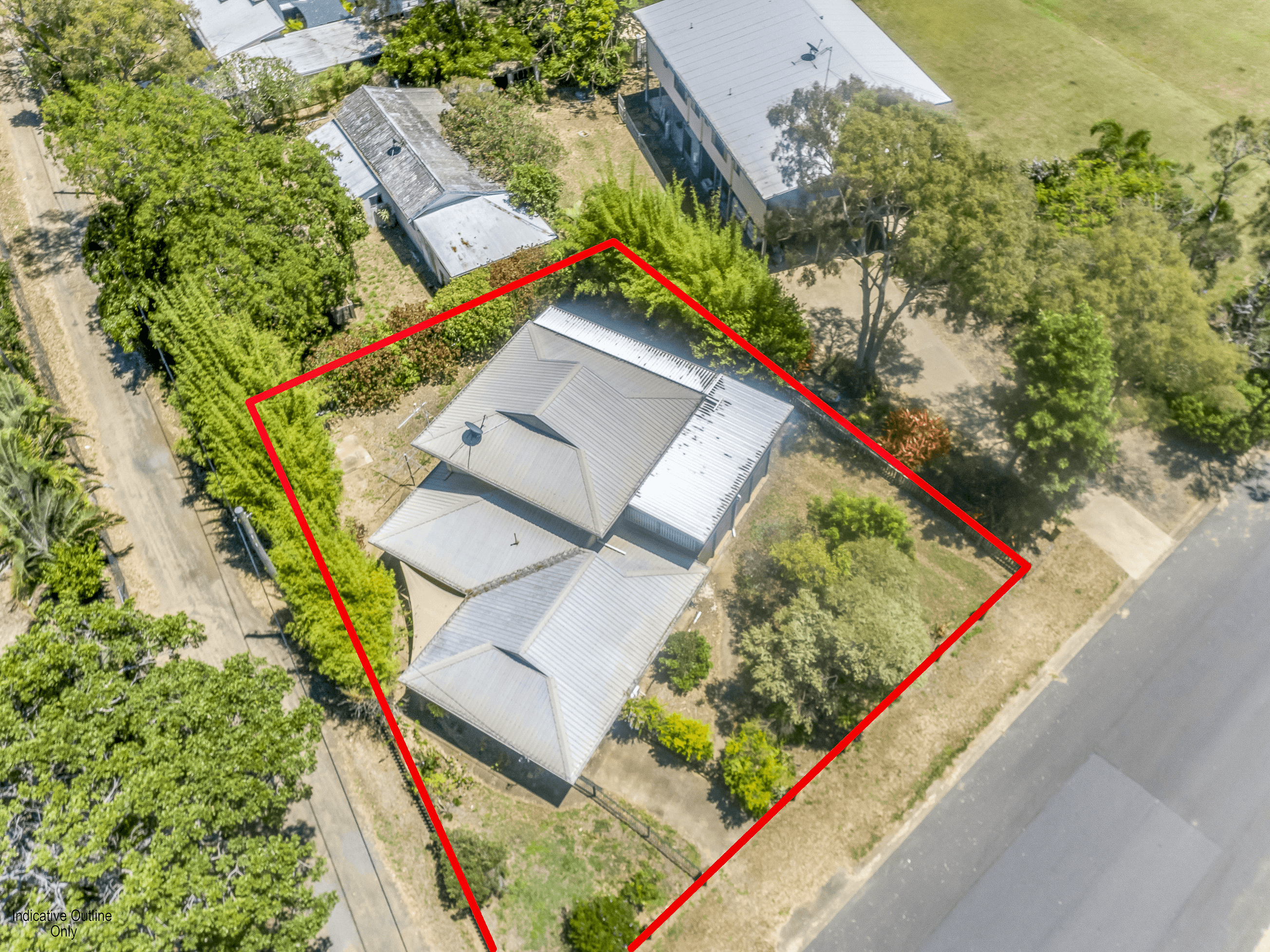 15 Lassig St, Moore Park Beach, QLD 4670