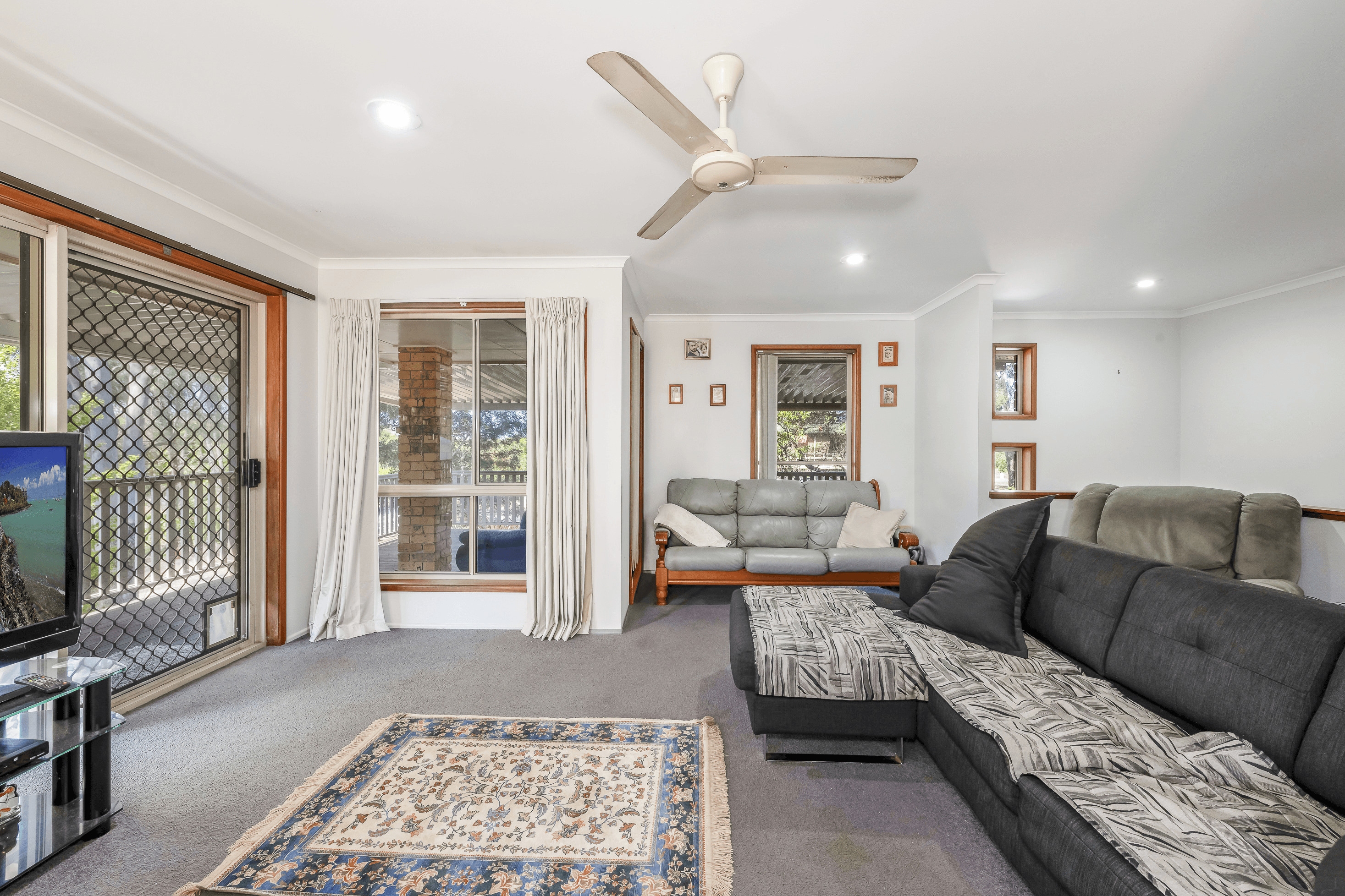 15 Lassig St, Moore Park Beach, QLD 4670