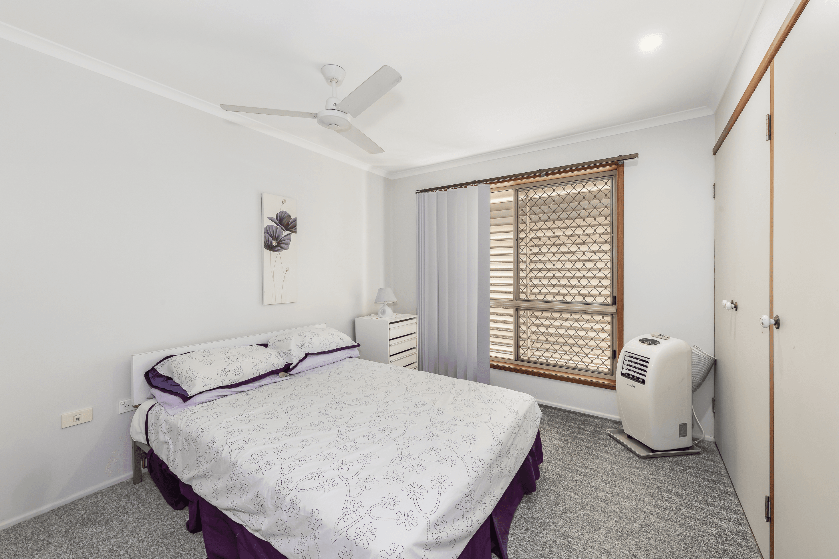 15 Lassig St, Moore Park Beach, QLD 4670