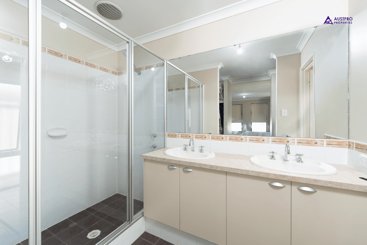 8 Gantheaume Parade, Secret Harbour, WA 6173