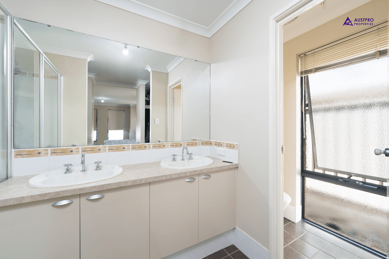 8 Gantheaume Parade, Secret Harbour, WA 6173