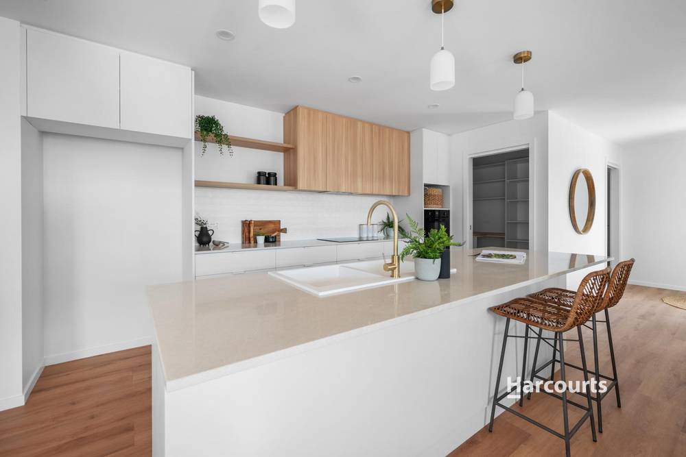 2 & 3/7 Russell Avenue, ULVERSTONE, TAS 7315