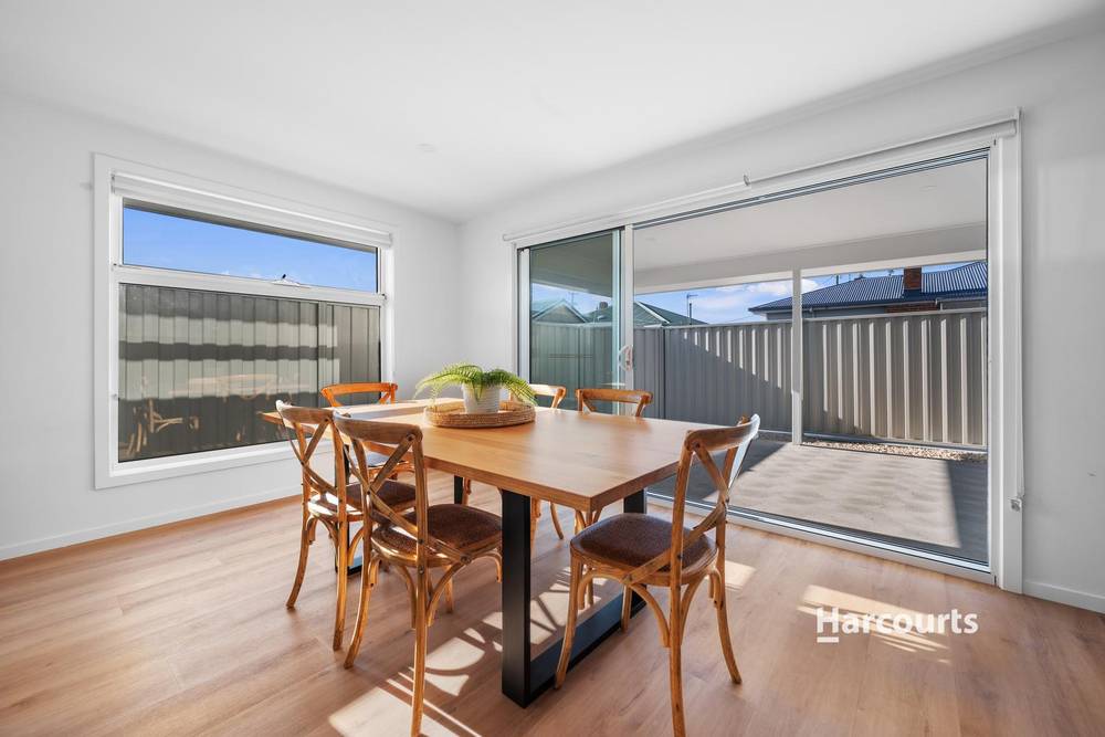 2 & 3/7 Russell Avenue, ULVERSTONE, TAS 7315