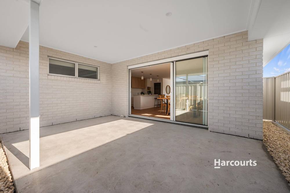 2 & 3/7 Russell Avenue, ULVERSTONE, TAS 7315