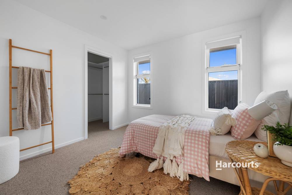 2 & 3/7 Russell Avenue, ULVERSTONE, TAS 7315