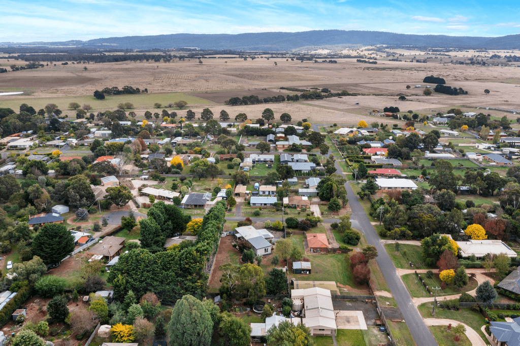 3 Price Court, LANCEFIELD, VIC 3435