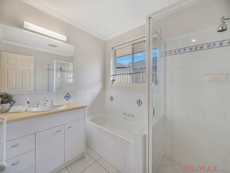 7 Highclare Court, Little Mountain, QLD 4551