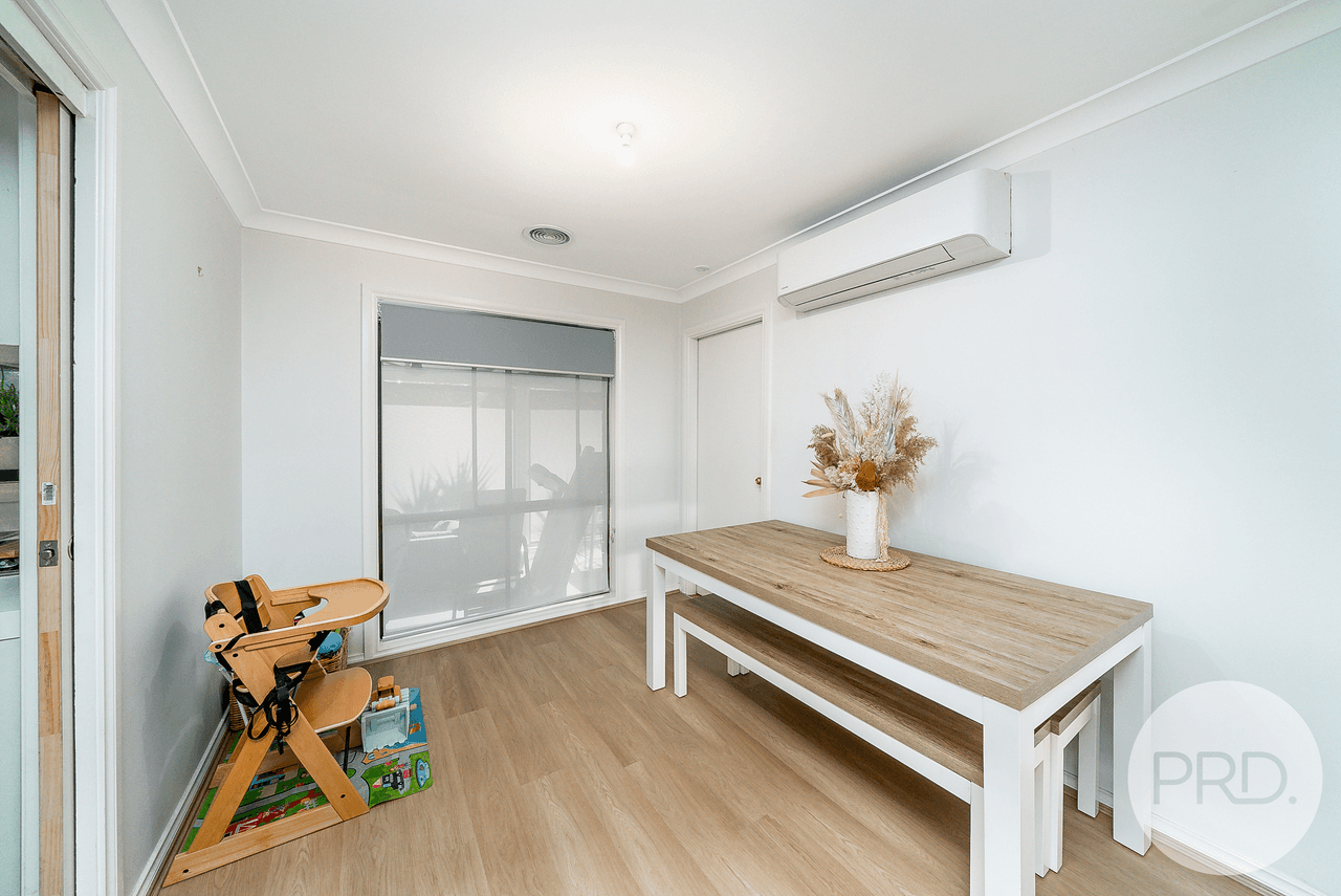 15 Tura Place, GLENFIELD PARK, NSW 2650