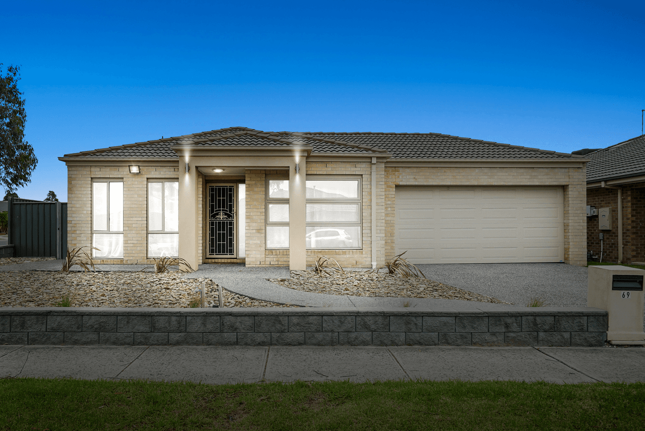 69 Datura Avenue, CRANBOURNE NORTH, VIC 3977