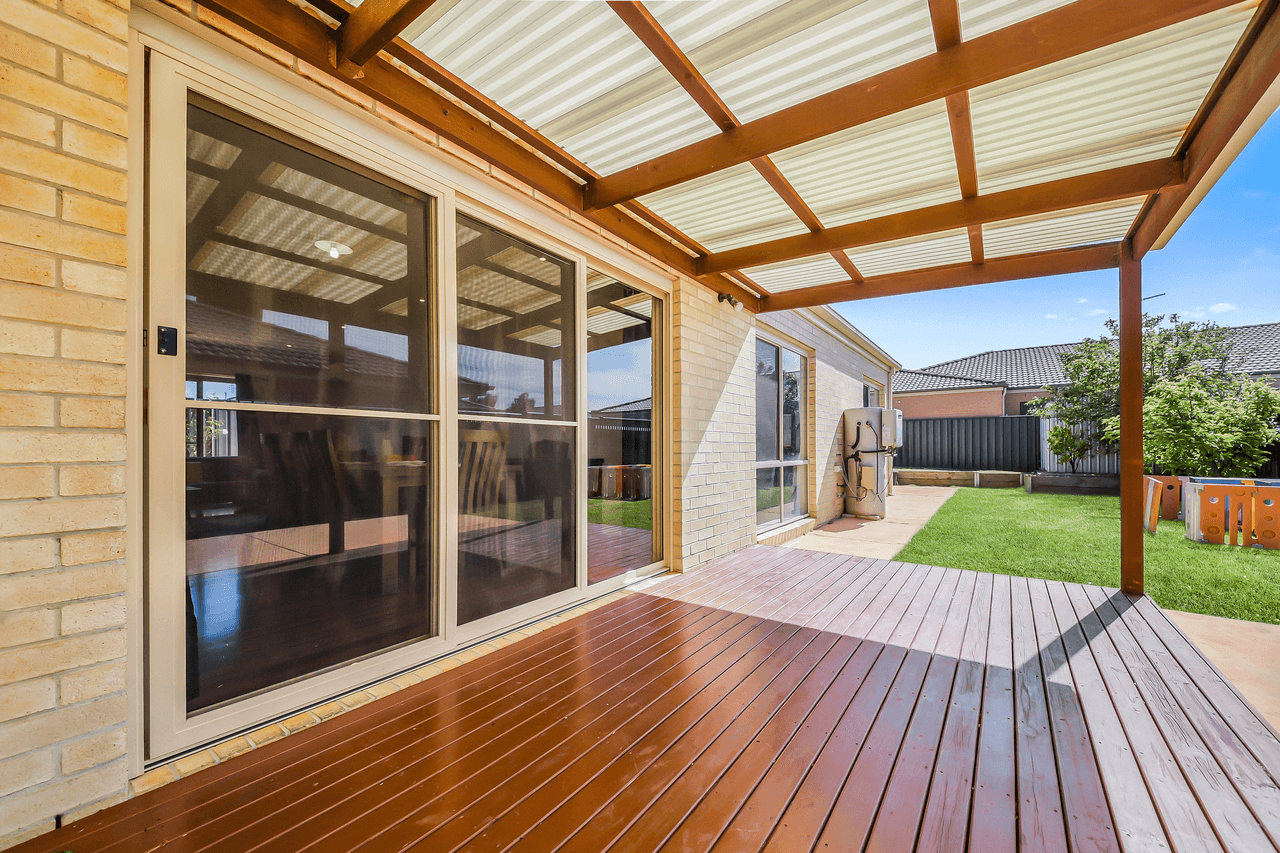 69 Datura Avenue, CRANBOURNE NORTH, VIC 3977