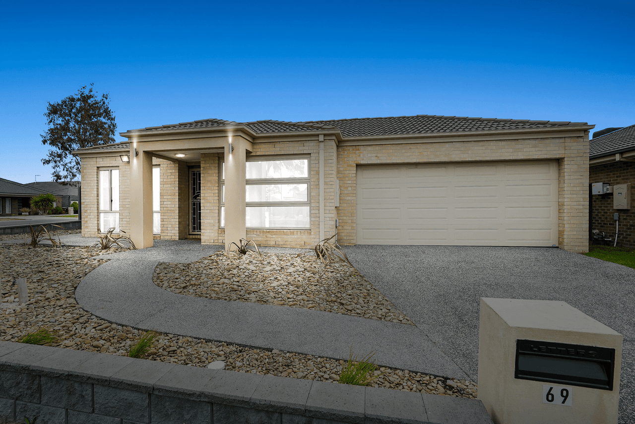 69 Datura Avenue, CRANBOURNE NORTH, VIC 3977