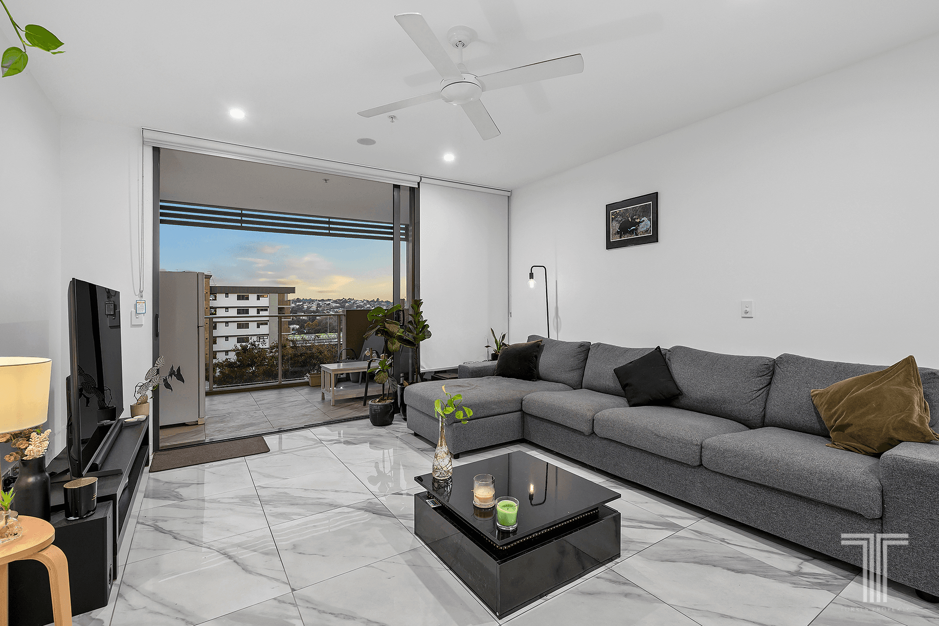 302/70-74 Carl Street, Woolloongabba, QLD 4102