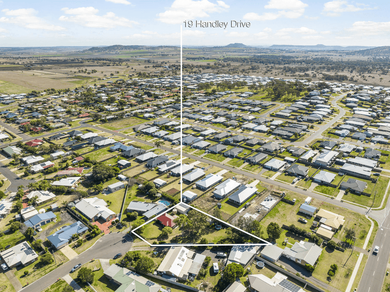 19 Handley Drive, WESTBROOK, QLD 4350