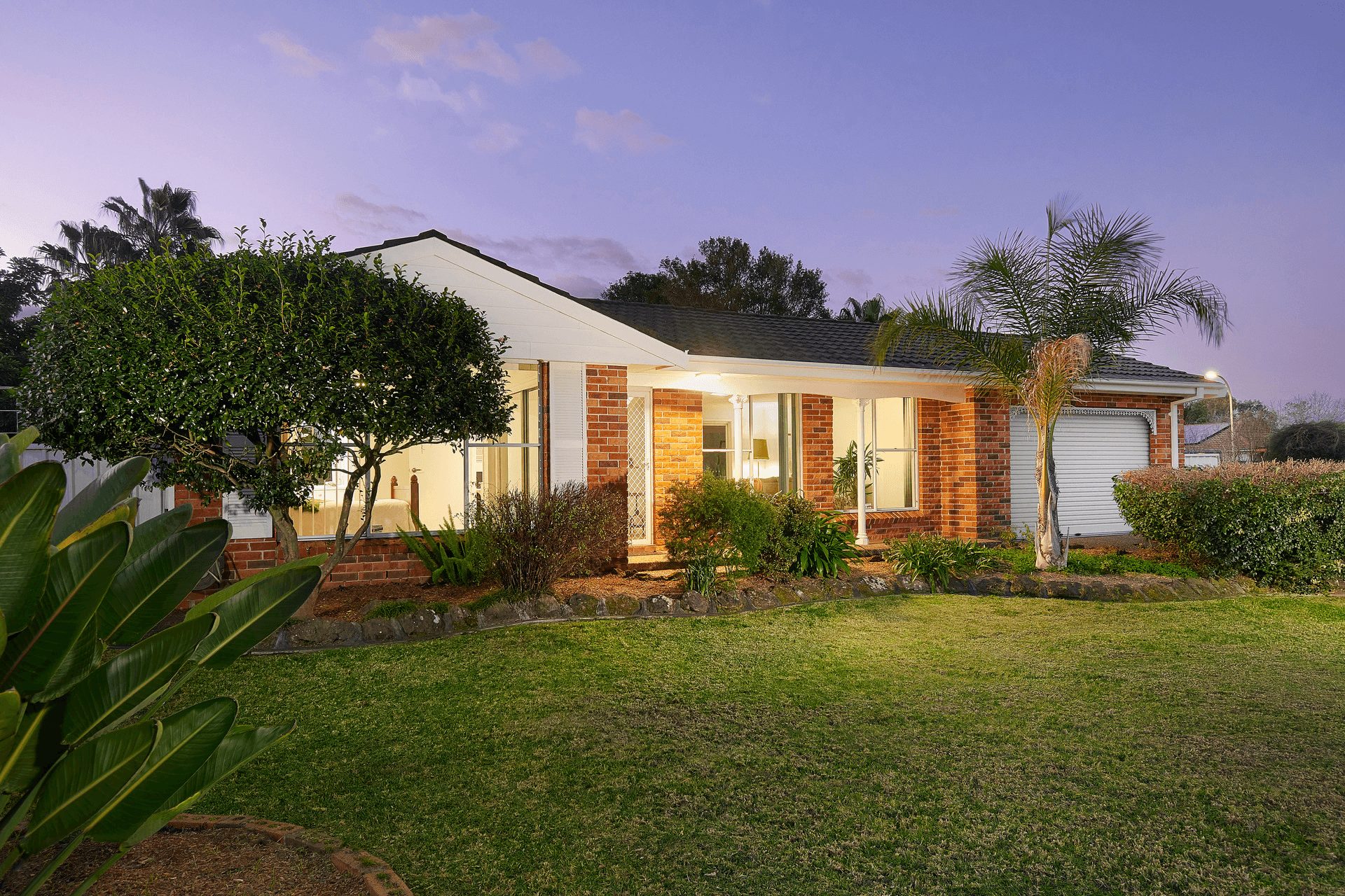 2 Primrose Circuit, Claremont Meadows, NSW 2747