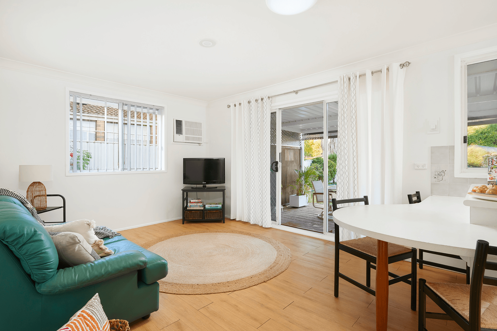 2 Primrose Circuit, Claremont Meadows, NSW 2747