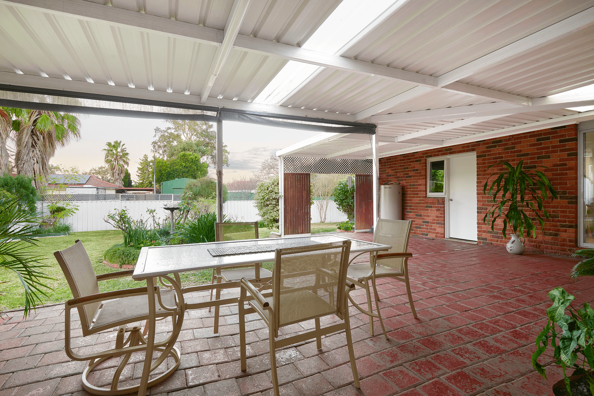 2 Primrose Circuit, Claremont Meadows, NSW 2747