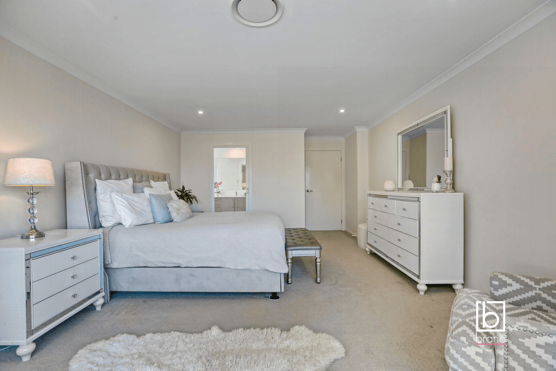 24 Middle Tree Close, HAMLYN TERRACE, NSW 2259