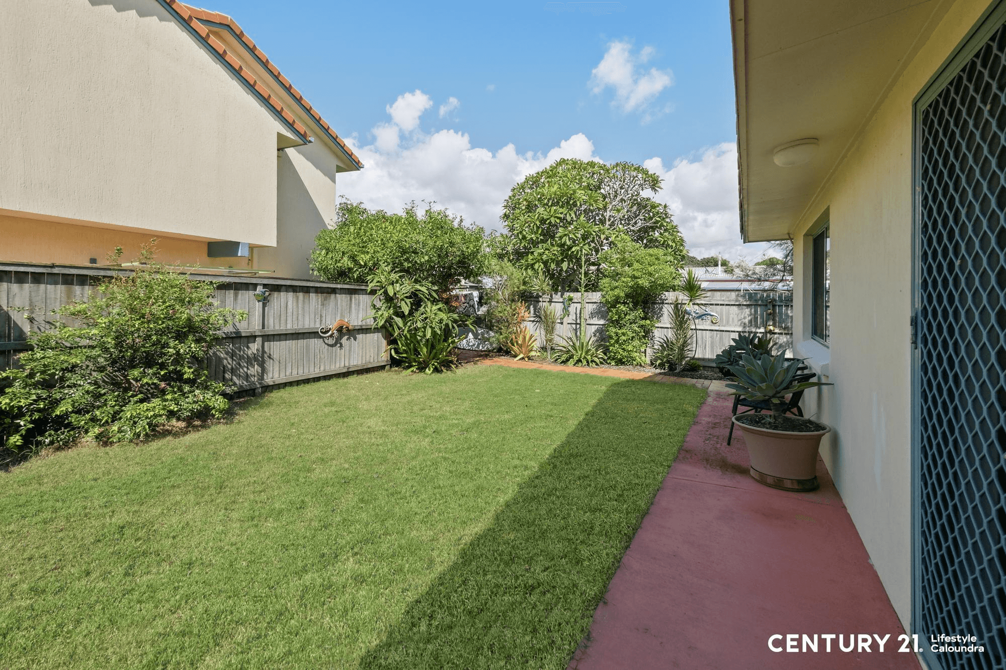 2/6 Gregory Street, GOLDEN BEACH, QLD 4551