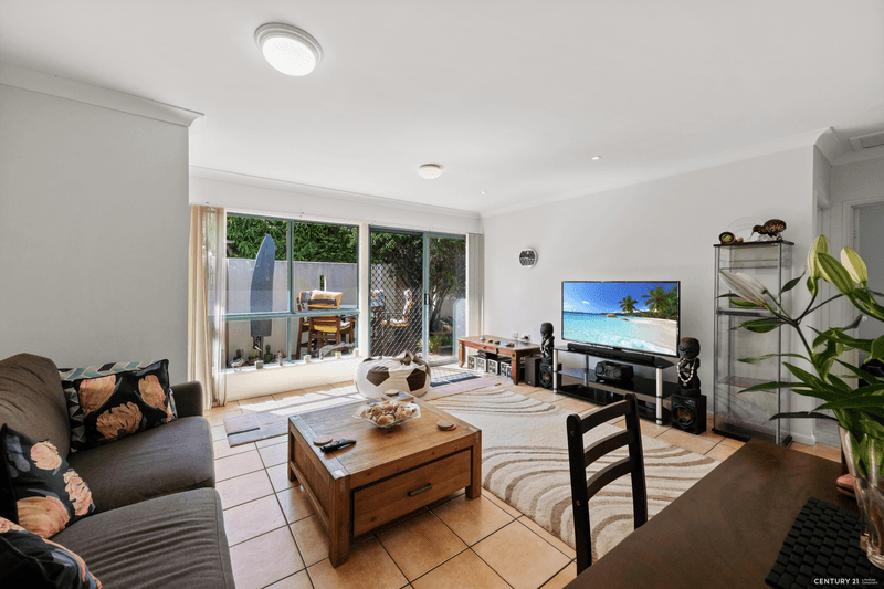 2/6 Gregory Street, GOLDEN BEACH, QLD 4551