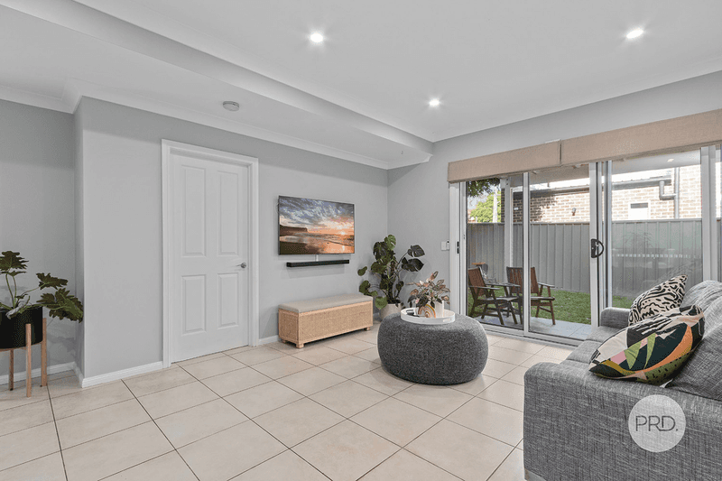 2B Hazelglen Avenue, PANANIA, NSW 2213