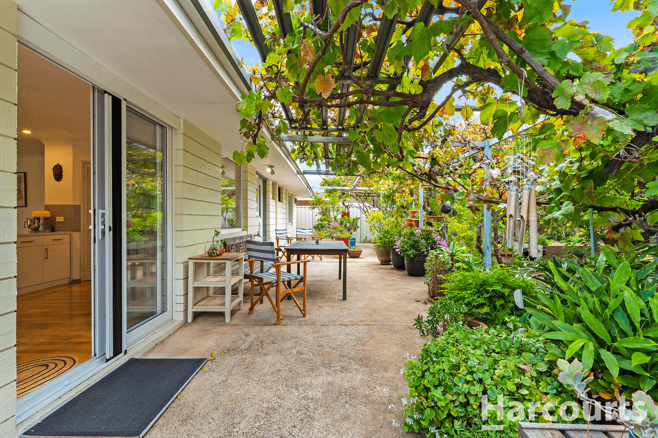 42 Moat Street, MANDURAH, WA 6210