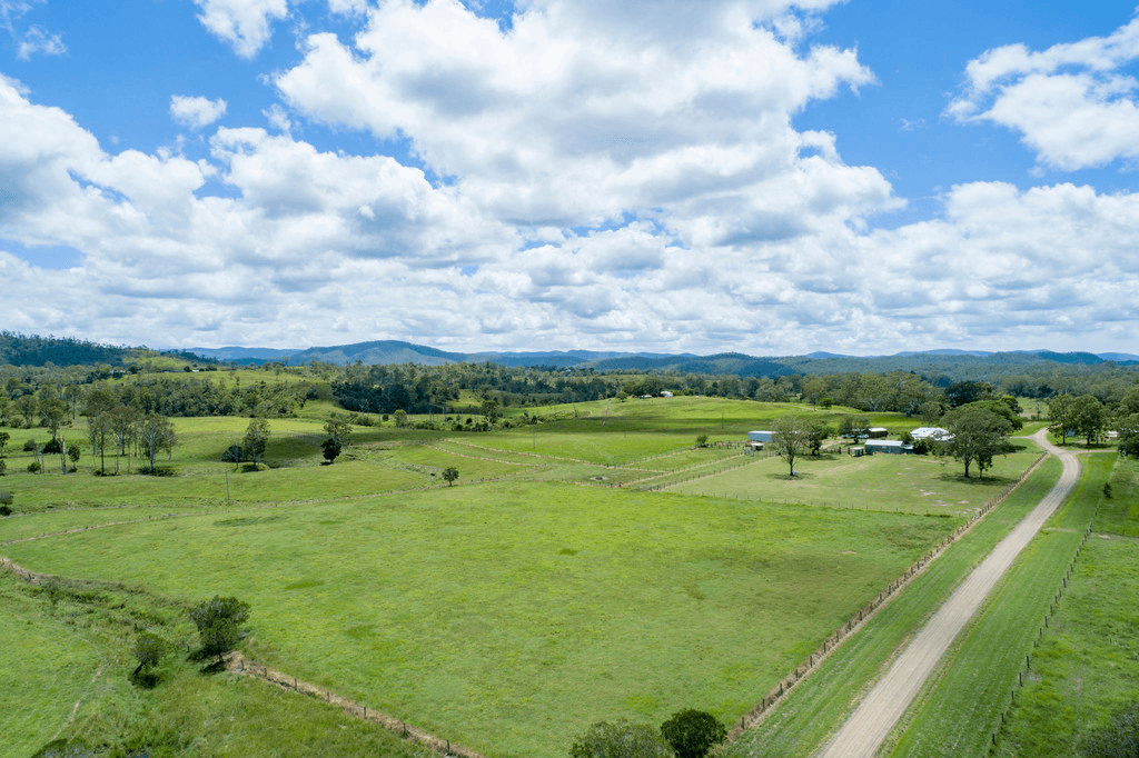 77 Mockers Road, FAIRNEY VIEW, QLD 4306