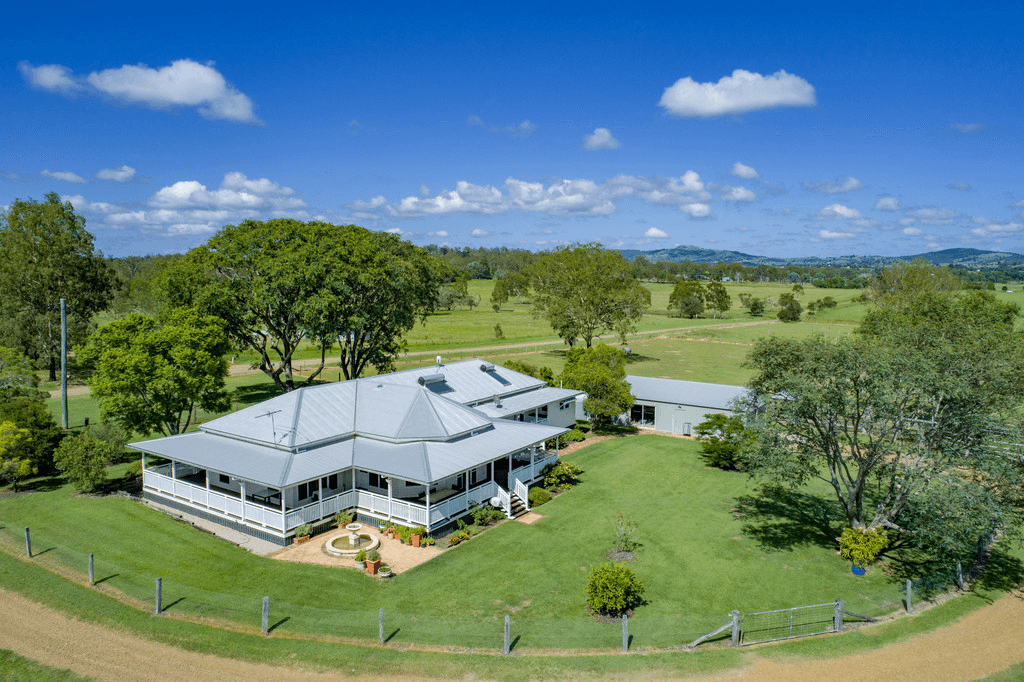 77 Mockers Road, FAIRNEY VIEW, QLD 4306
