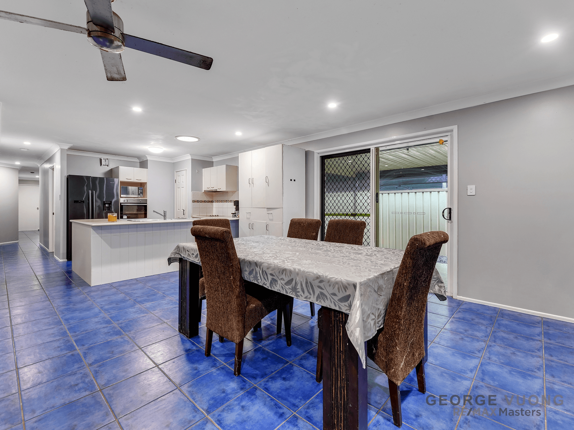17 Ashton Way, FOREST LAKE, QLD 4078